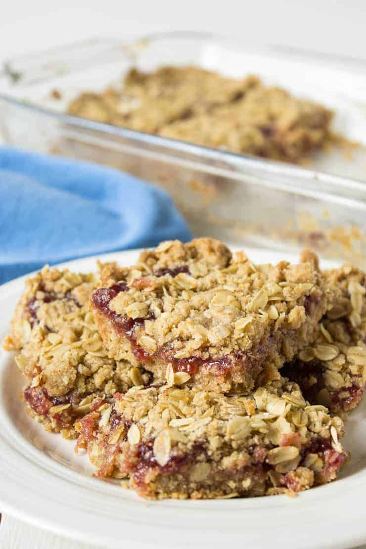 raspberry oat bars