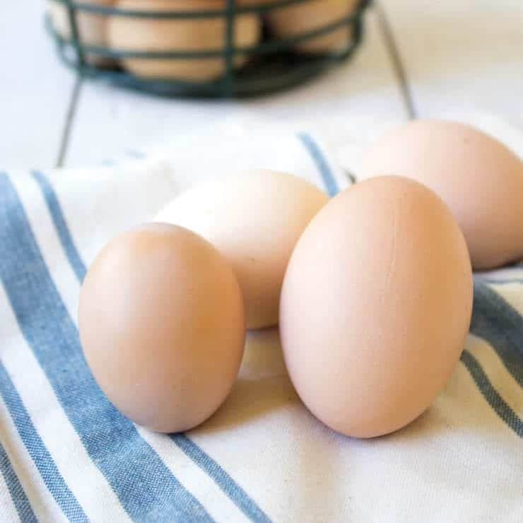 Farm fresh eggs vary in size.
