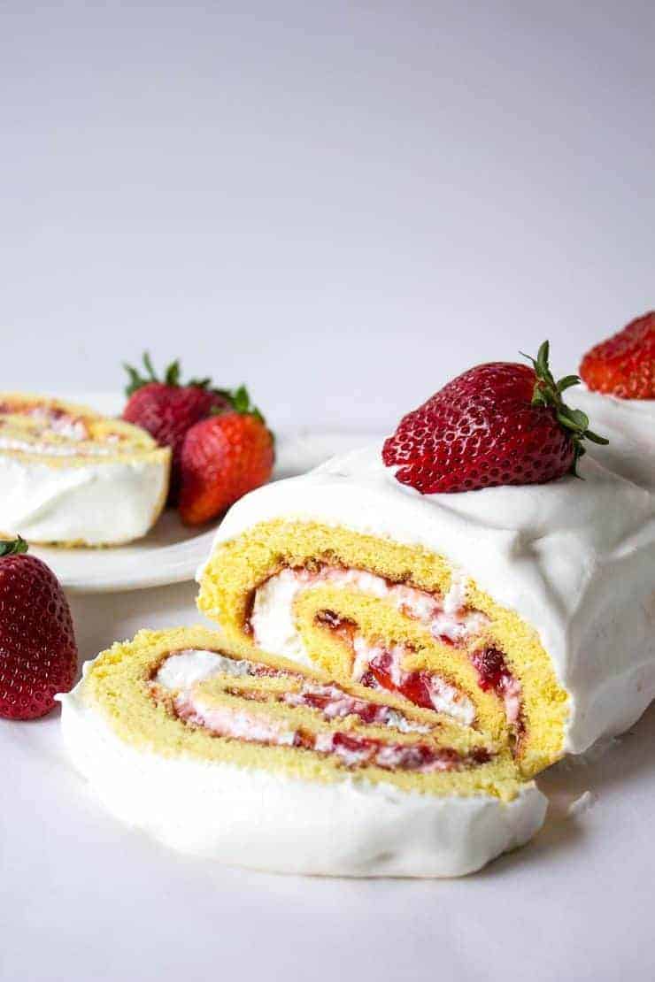strawberry roll cake
