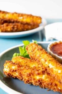 Mozzarella cheese sticks are a delicious treat you can make in your own home. No need to eat out any longer with these delicious cheese sticks. #appetizers #cheese #mozzarella