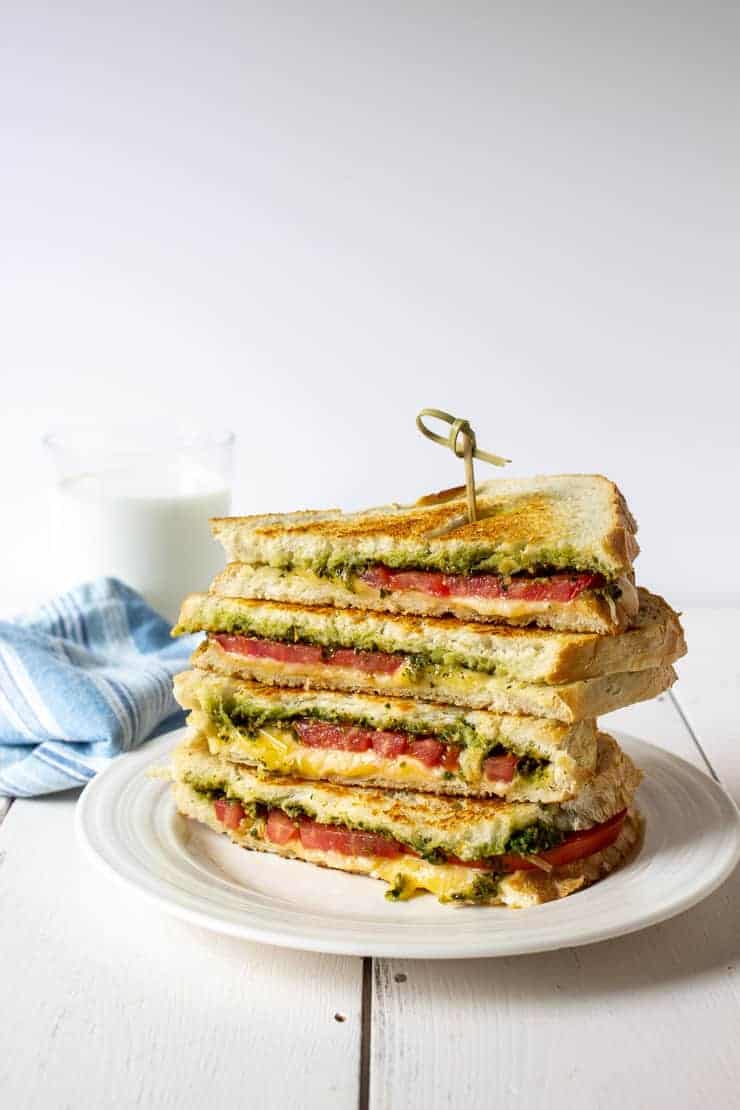 Pesto and tomato grilled cheese sandwich