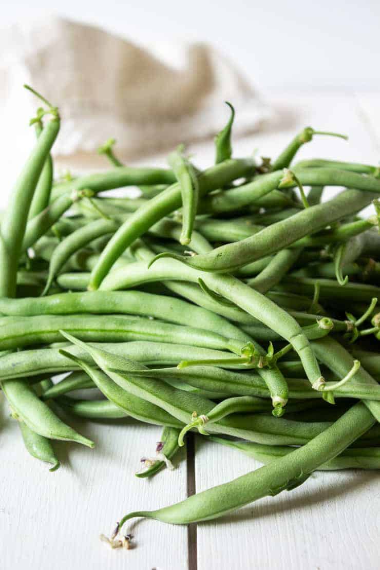 Fresh green beans used for making green bean almondine