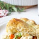 Chicken filling with peas and carrots with a flaky crust.