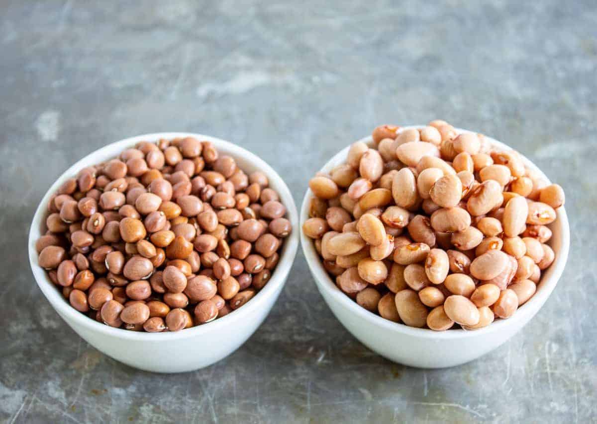 Small bowls filled with pink beans.