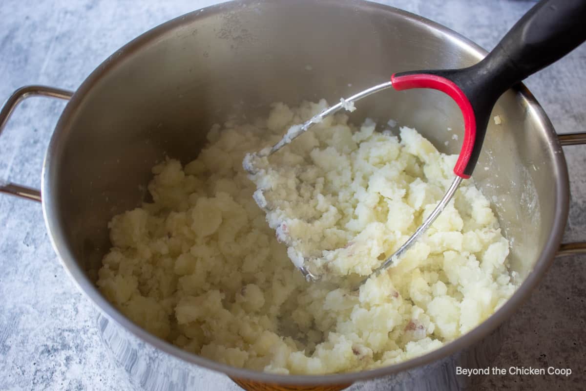 Potatoes that have been mashed.