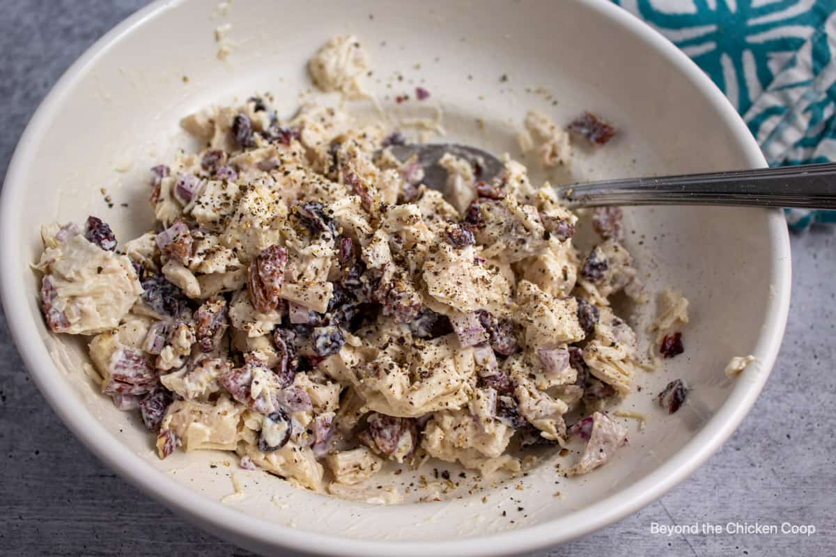 Seasoning chicken salad.