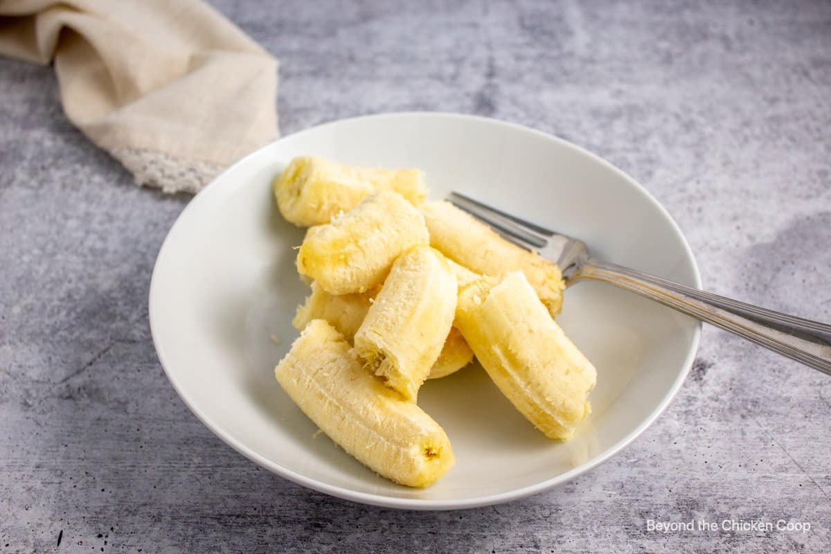 Bananas in a bowl.